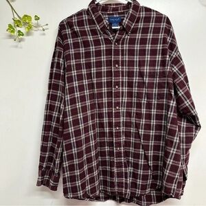Towncraft size xl button front flannel long sleeve shirt, burgundy plaid